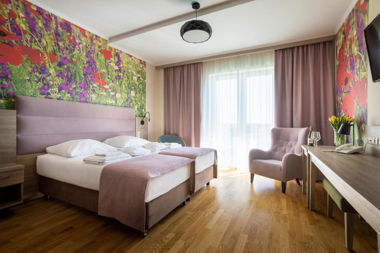 Terma Slowacki Resort Medical Spa 布斯克·兹德鲁伊 外观 照片
