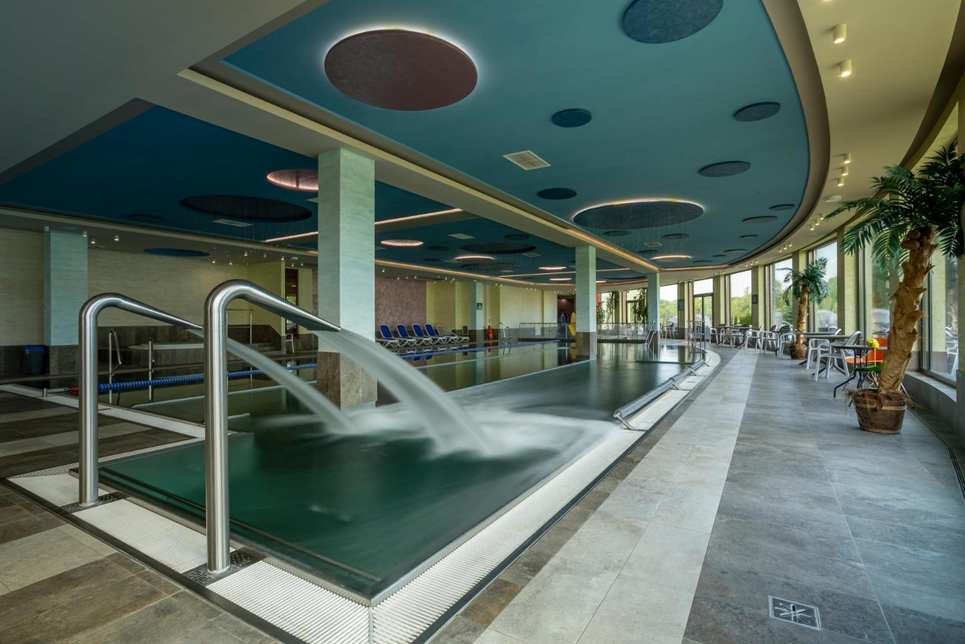 Terma Slowacki Resort Medical Spa 布斯克·兹德鲁伊 外观 照片