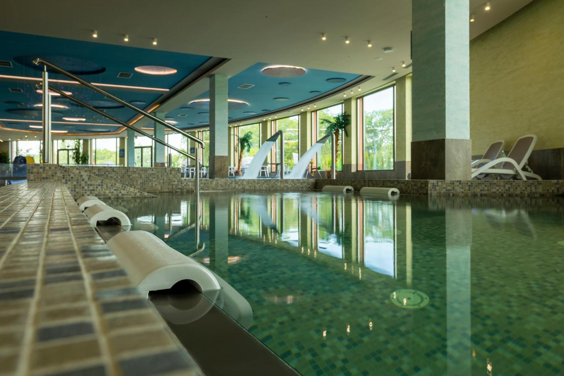 Terma Slowacki Resort Medical Spa 布斯克·兹德鲁伊 外观 照片